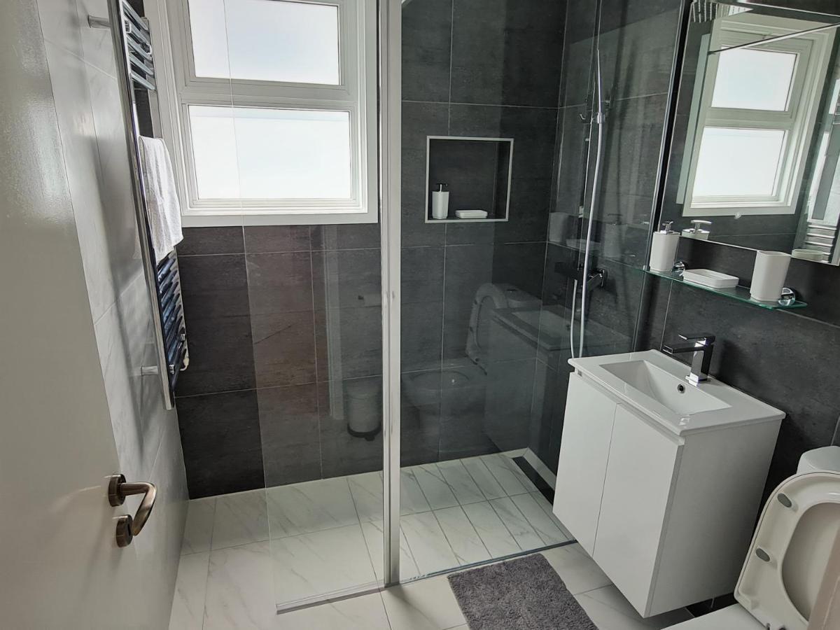 Easystay Two Bedroom Apartment Larnaca Exterior foto